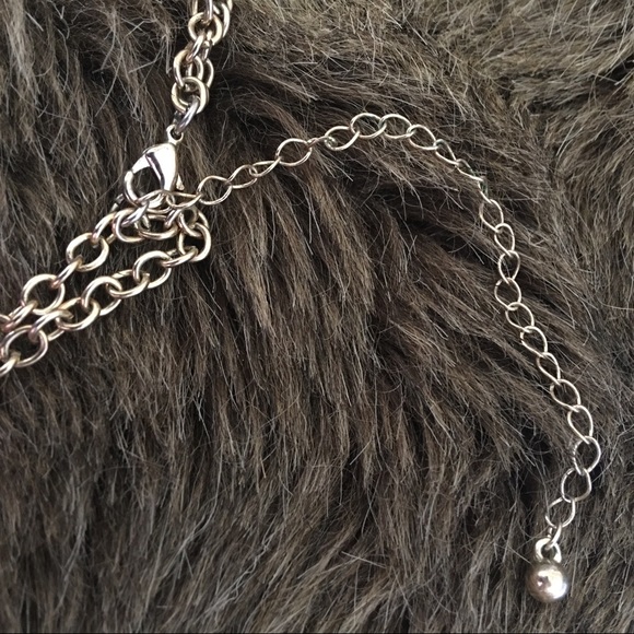 Layered large faceted plastic bead necklace - Picture 8 of 8